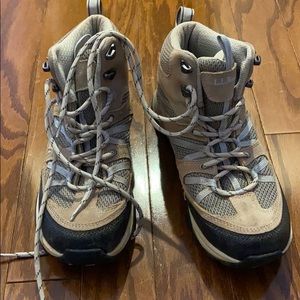 LL Bean Women’s Hiking boots
